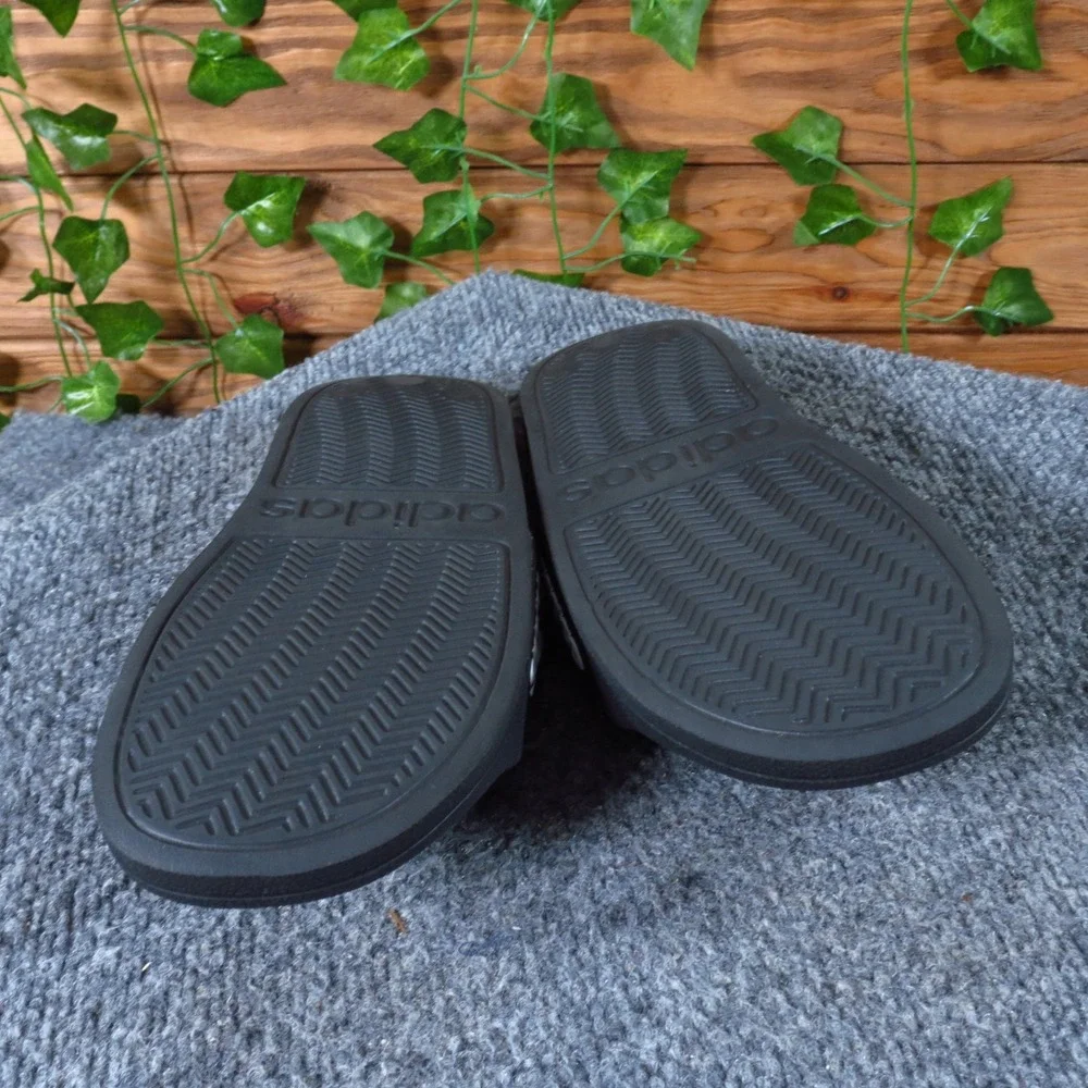Adidas Adilette Shower Kids Slides Size 4 Pool Gym Sandals Black White Synthetic